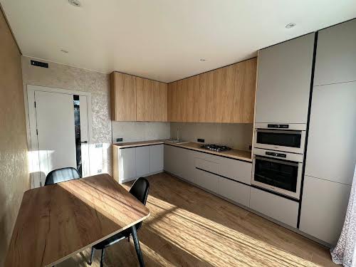 квартира за адресою Курортна вул., 3