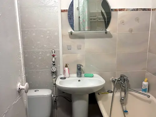 квартира за адресою Метробудівська вул., 8