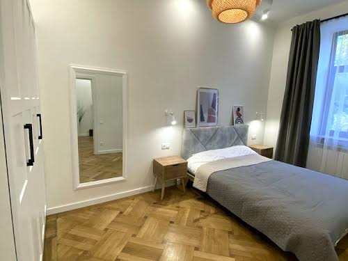 квартира за адресою Пекарська вул., 26