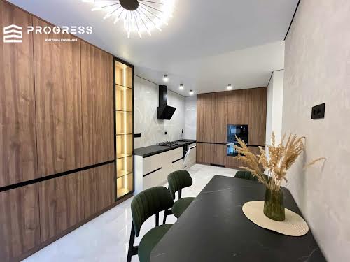 квартира за адресою Юліана Пелеша вул., 8