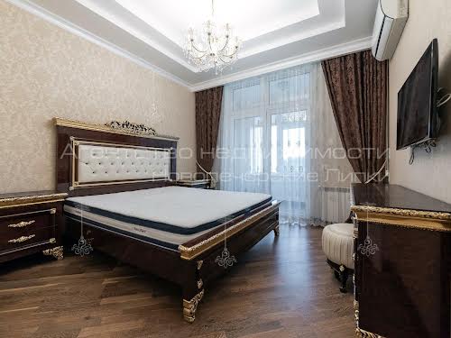 квартира по адресу Андрея Верхогляда ул. (Михайла Драгомирова), 7