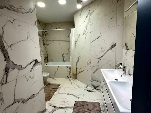 квартира за адресою Королеви Єлизавети ІІ вул. (Глинки), 2