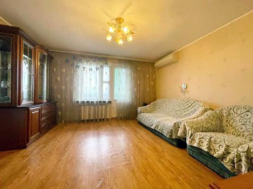 квартира за адресою Братиславська вул., 15