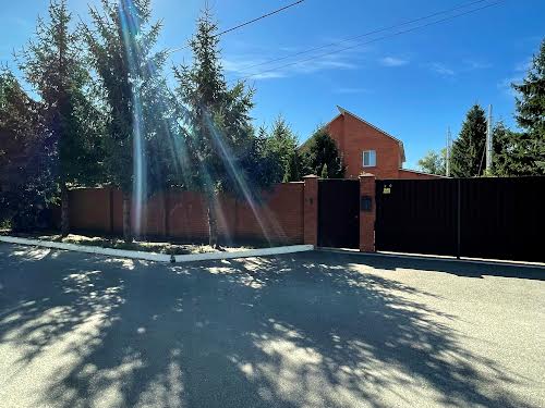 дом по адресу с. Погребы, Покровська