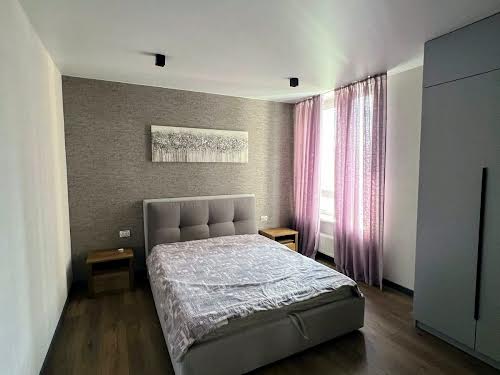 квартира за адресою Салютна вул., 2