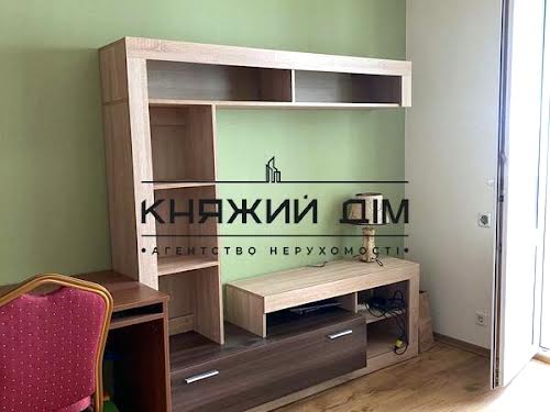 квартира за адресою Драгоманова вул., 8-А