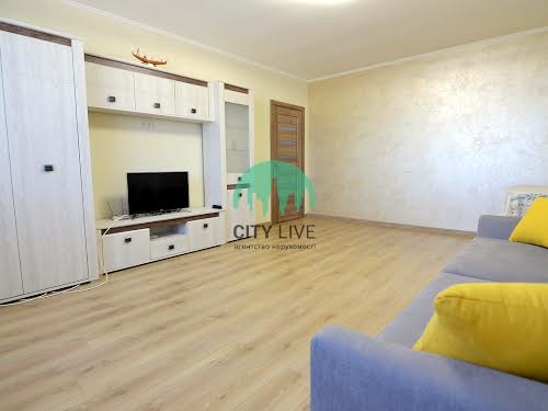 квартира за адресою 24 серпня вул., 7A