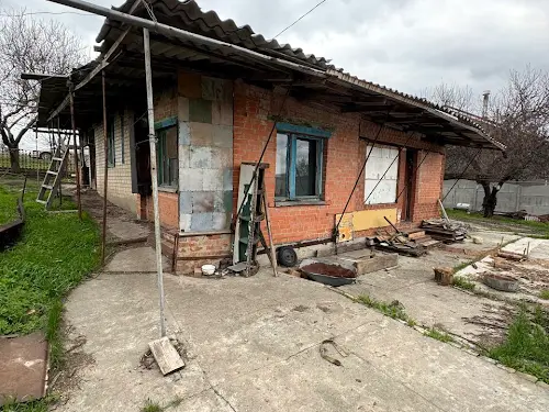 дом по адресу молодіжна