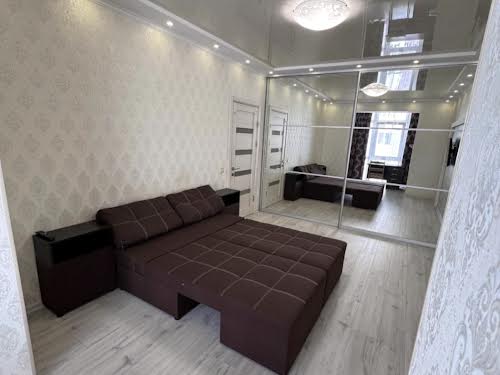 квартира за адресою Вишнева вул., 25