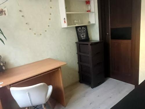 квартира за адресою Сухомлинського вул., 12