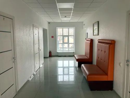 комерційна за адресою Гната Хоткевича вул. (Червоногвардійська), 27в