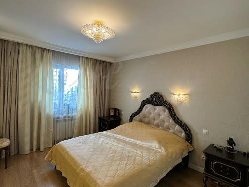 квартира по адресу Драгомвнова, 12А