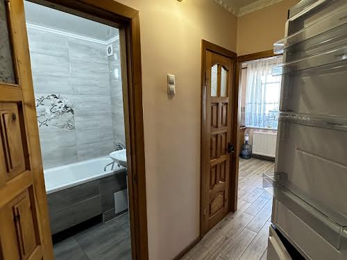 квартира за адресою Гната Хоткевича вул., 85/2