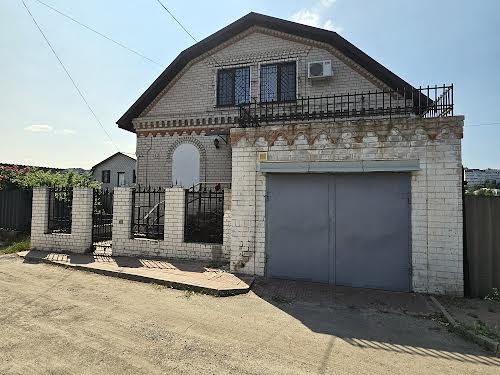 будинок за адресою Закарпатська вул., 12