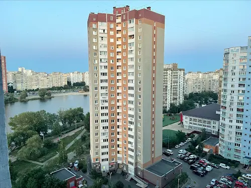 квартира по адресу Киев, Драгоманова ул., 1К