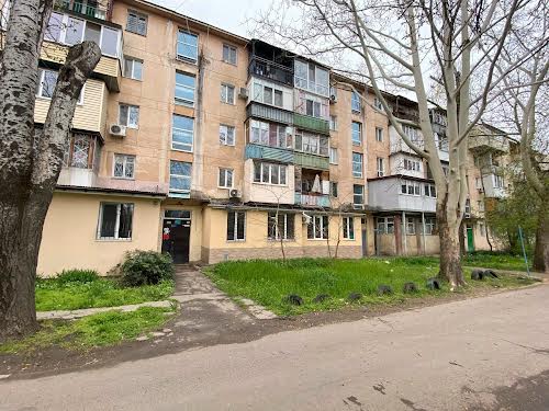 квартира за адресою Євгена Танцюри вул., 37/43