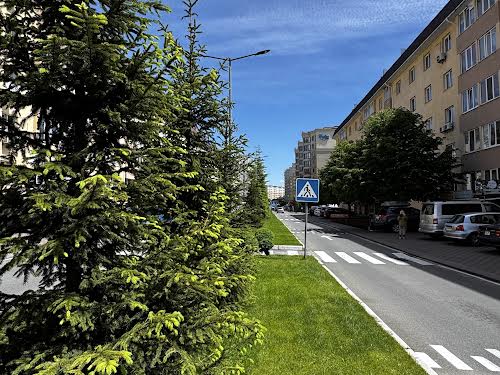 квартира по адресу Леси Украинки ул., 6
