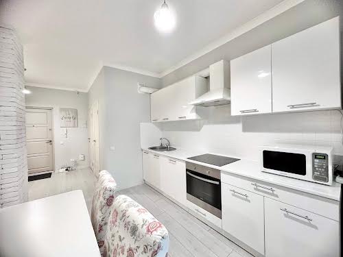 квартира за адресою Регенераторна вул., 4