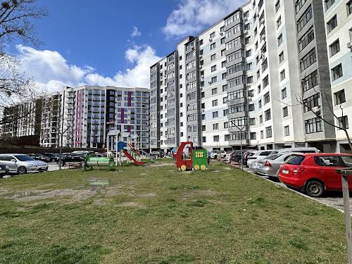 квартира за адресою Макогона вул., 25