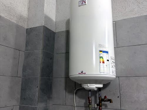 комерційна за адресою Леся Українка, 34