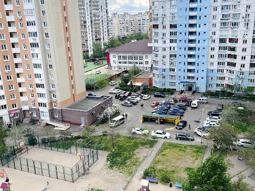 квартира за адресою Драгоманова вул., 1-К