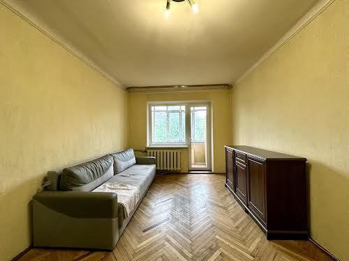 квартира по адресу Долгая ул., 96а