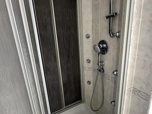 коммерческая по адресу Саксаганского ул., 99