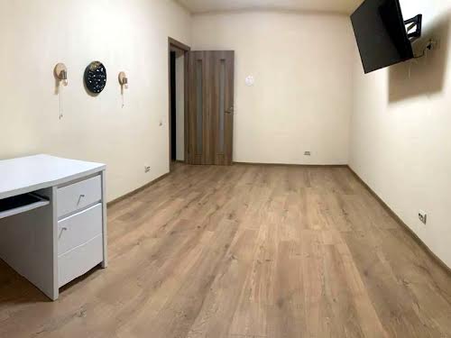 квартира за адресою Демнянська вул., 3