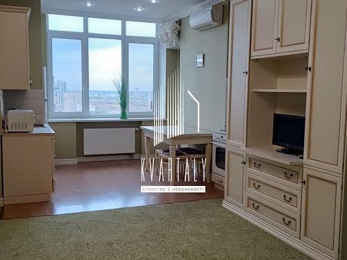 квартира за адресою Коновальца Евгения, 32в