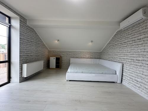 будинок за адресою Центральна вул., 65