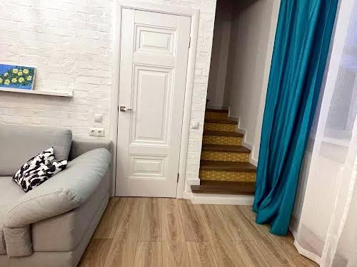 квартира за адресою Залізнична вул., 19