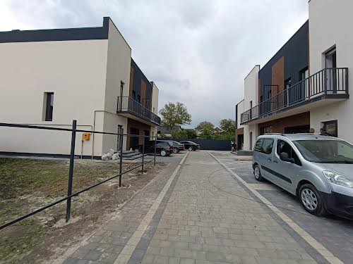 будинок за адресою Українських Декабристів вул.