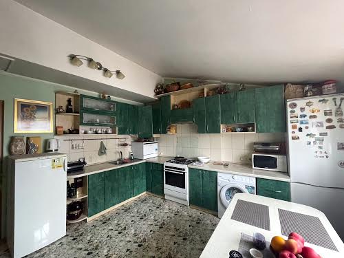 квартира за адресою Коновальця вул., 3