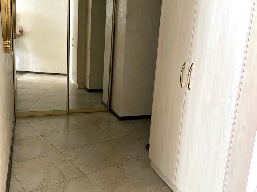 квартира за адресою Центральна, 3