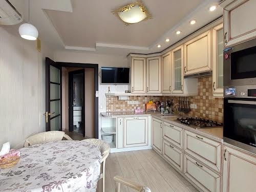 квартира за адресою Залізнична вул., 9