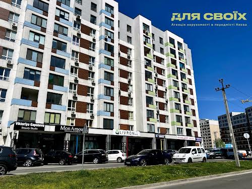 комерційна за адресою Освіти, 14