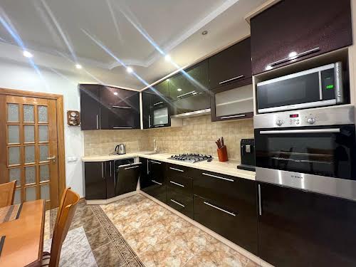 квартира за адресою Чорновола, 11А