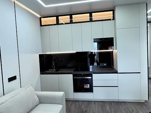 квартира за адресою Краснова вул., 3