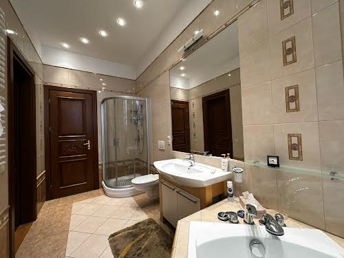 квартира по адресу Новаковского ул., 8