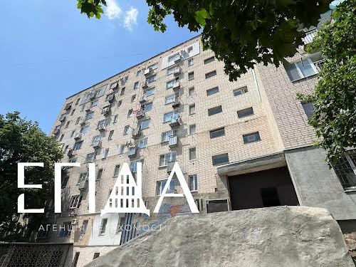 квартира за адресою Василя Нікітіна вул., 15