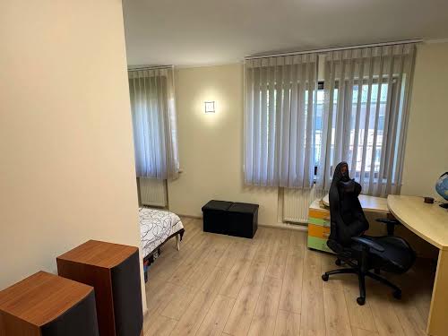 квартира за адресою Медової Печери вул. (), 19