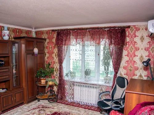 квартира за адресою Червоної калини, 65