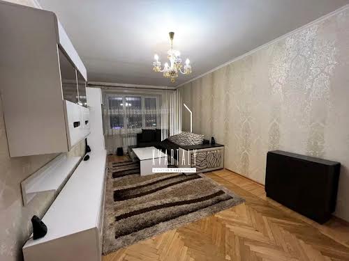 квартира за адресою Голосіївський просп. (40-річчя Жовтня), 15-А