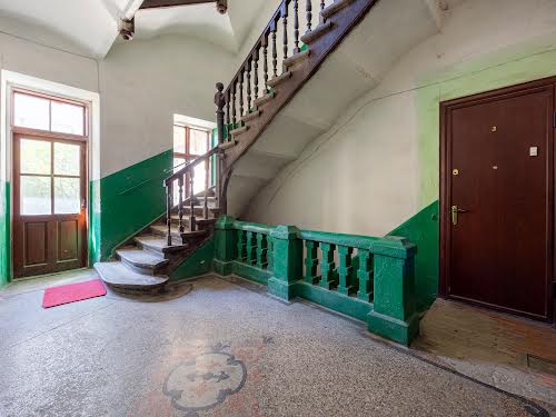 квартира за адресою Шептицьких вул., 24