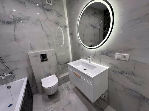 квартира за адресою Степана Бандери вул., 32