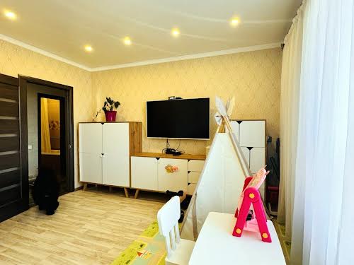 квартира по адресу Героев Небесной Сотни просп., 18/2
