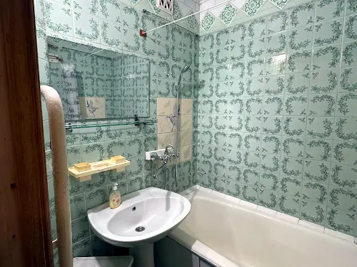 квартира за адресою Феофіла Яновського вул., 2