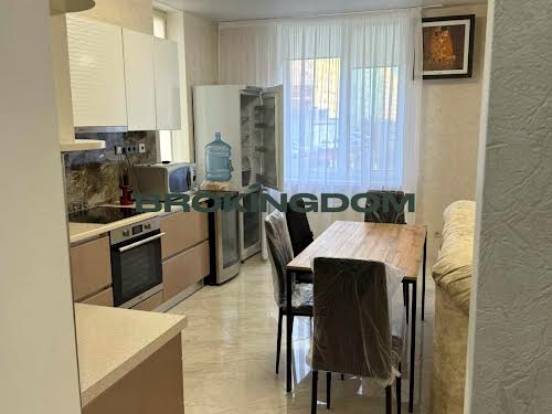квартира за адресою Регенераторна вул., 4 к1-9