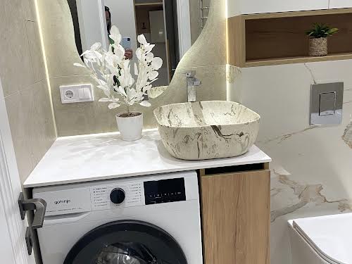 квартира за адресою Краснова вул., 61