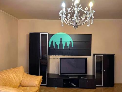 квартира за адресою Карпатської Січі вул., 8